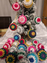 Load image into Gallery viewer, Hand crochet Christmas baubles, tree decoration x 6 picked at random, sparkle +bells