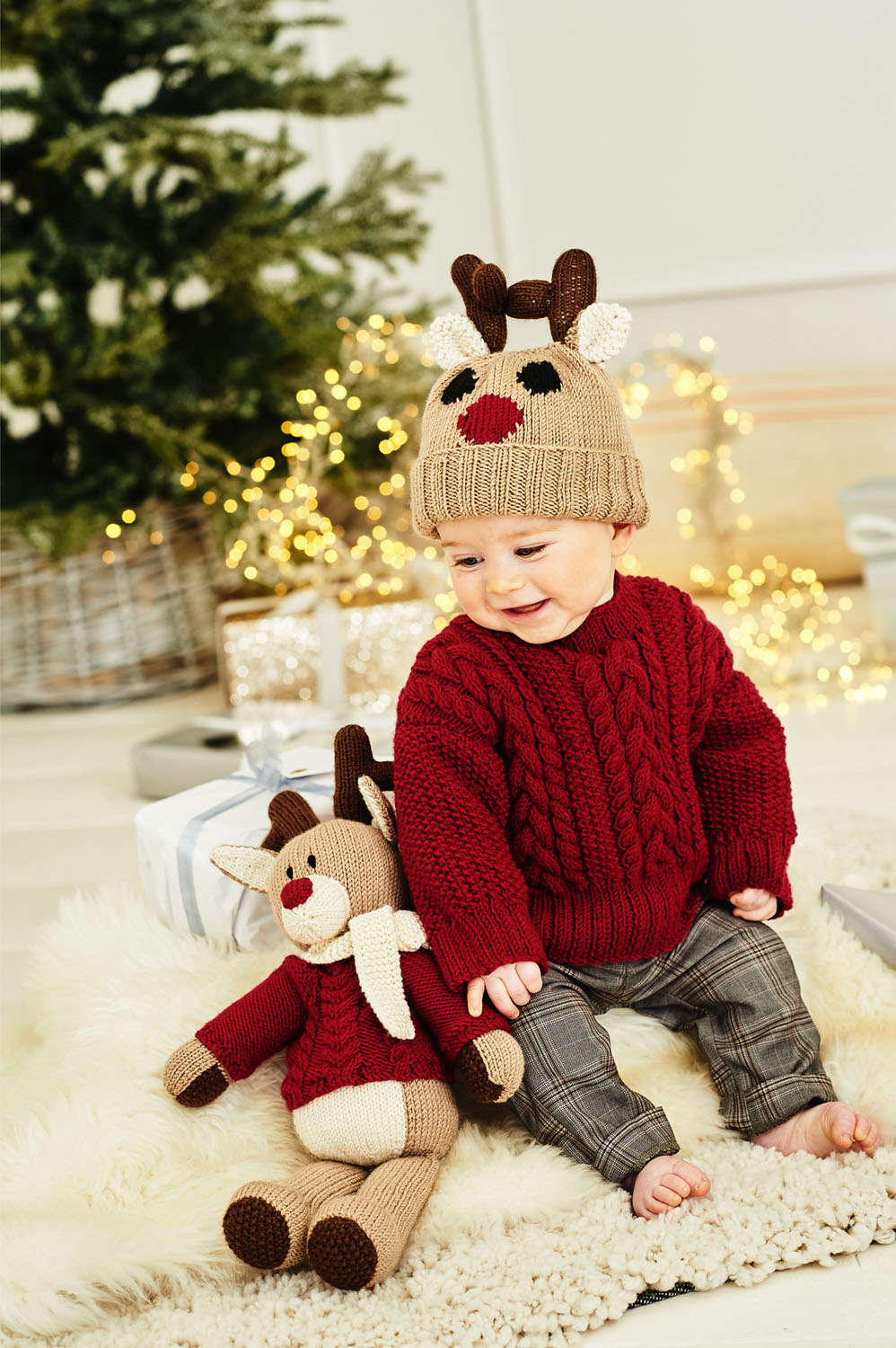 Reindeer Sweater, Hat & Toy, Stylecraft, 9869 - Leaflet - English