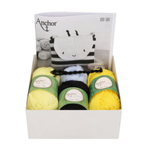 Load image into Gallery viewer, Crochet Kit: Bag: Bee