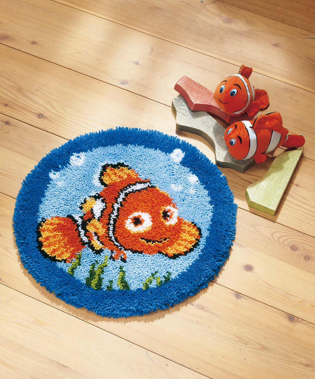 Latch Hook Kit: Shaped Rug: Disney: Nemo