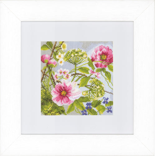 Counted Cross Stitch Kit: Peonies (Aida)