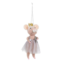 Load image into Gallery viewer, Needle Felting Kit: Nordic Mouse