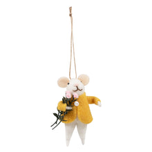 Load image into Gallery viewer, Needle Felting Kit: Flower Mouse